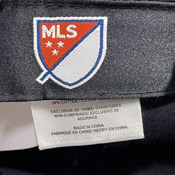 Toronto FC Hat Mens Black MLS Soccer Core Classic Adjustable Strap Cap NEW - Picture 9 of 10